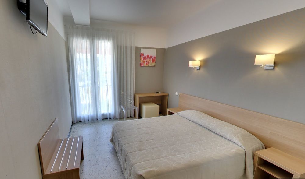De Porticcio Hotel 2*